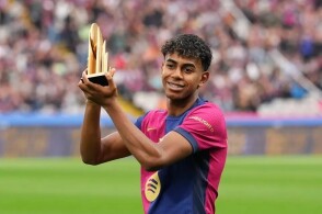 穆奇·贝茨稳定表现撑起打线